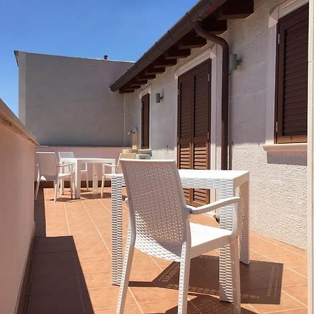Bed and Breakfast Palazzo Eliss Маргерита-ді-Савоя Екстер'єр фото