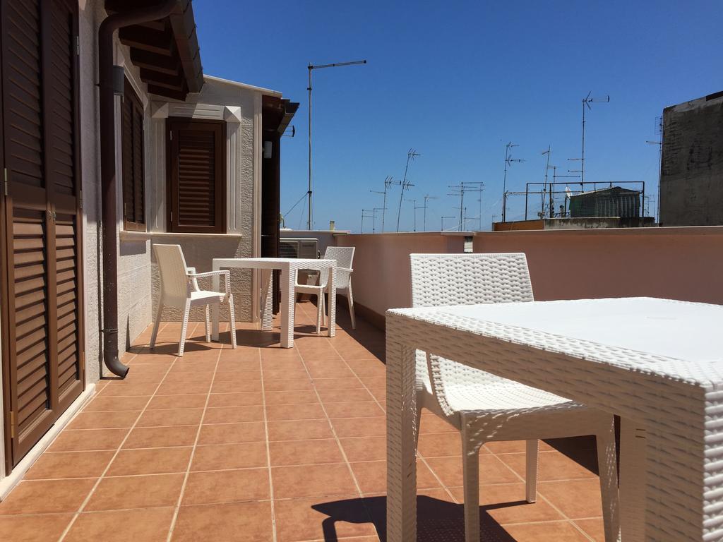 Bed and Breakfast Palazzo Eliss Маргерита-ді-Савоя Номер фото